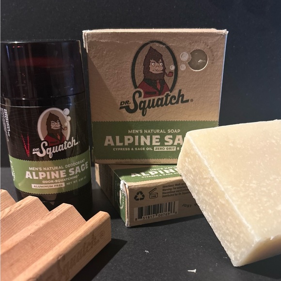 Dr.Squatch Bay Rum Bar Soap 5 oz each - Picture 4 of 13